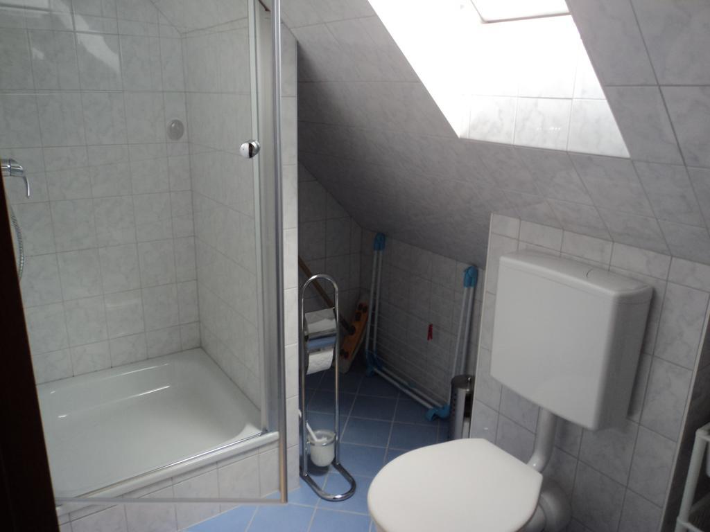 Ferienwohnung Am Homburg Nr 1 Sarrebruck Exterior foto