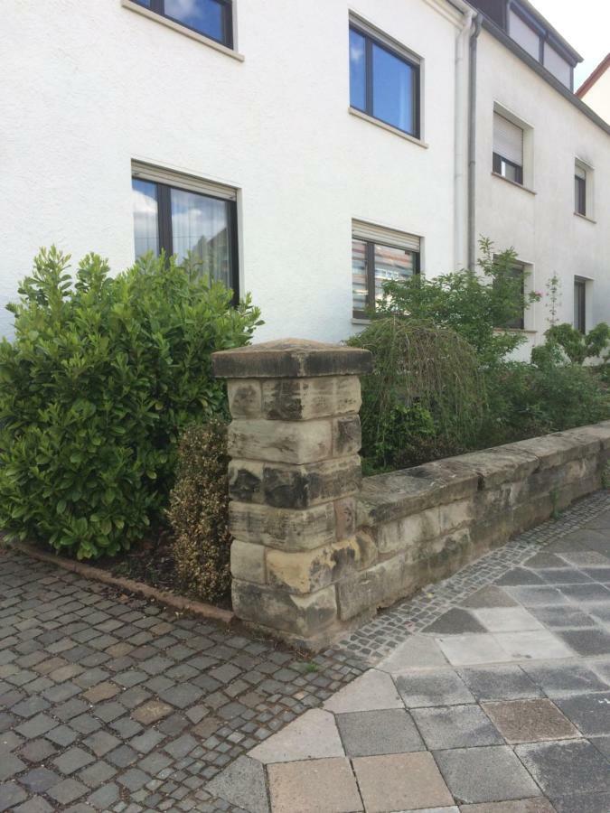 Ferienwohnung Am Homburg Nr 1 Sarrebruck Exterior foto